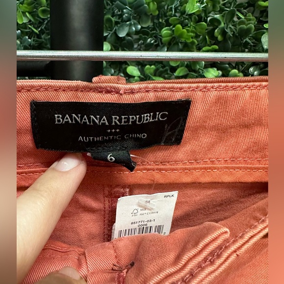 NWT BR | Chino Crop pant - Picture 2 of 5